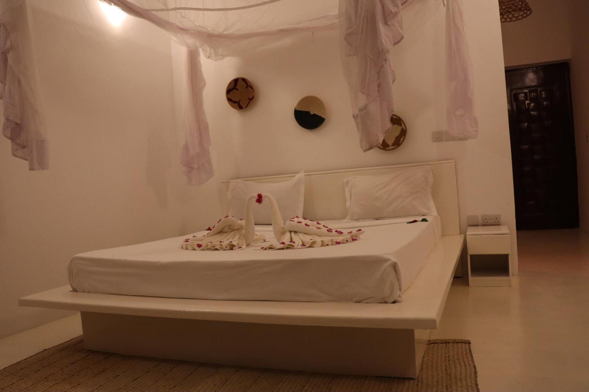 Sky & Sand Zanzibar بواني ماكهانجاني المظهر الخارجي الصورة